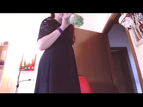 ❤️ Een onderdanige slaaf die houdt van vieze en weelderige slipjes wordt gedwongen te masturberen na het bekijken van deze video! ️❌ Beautiful porno at us ❌