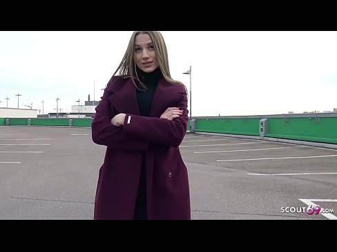 ❤️ DUITSE SCOUT IS EEN DROOM DIE STEELE AANRAAKT, PARKEERPLAATS VERKLIKKER EN SEXY VOOR GELD ️❌ Beautiful porno at us ❌